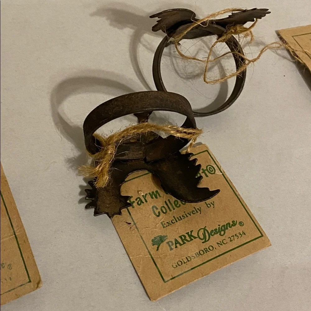 Brown Metal Chicken Rooster Napkin Rings Set of 4 Country Cottage Farmhouse